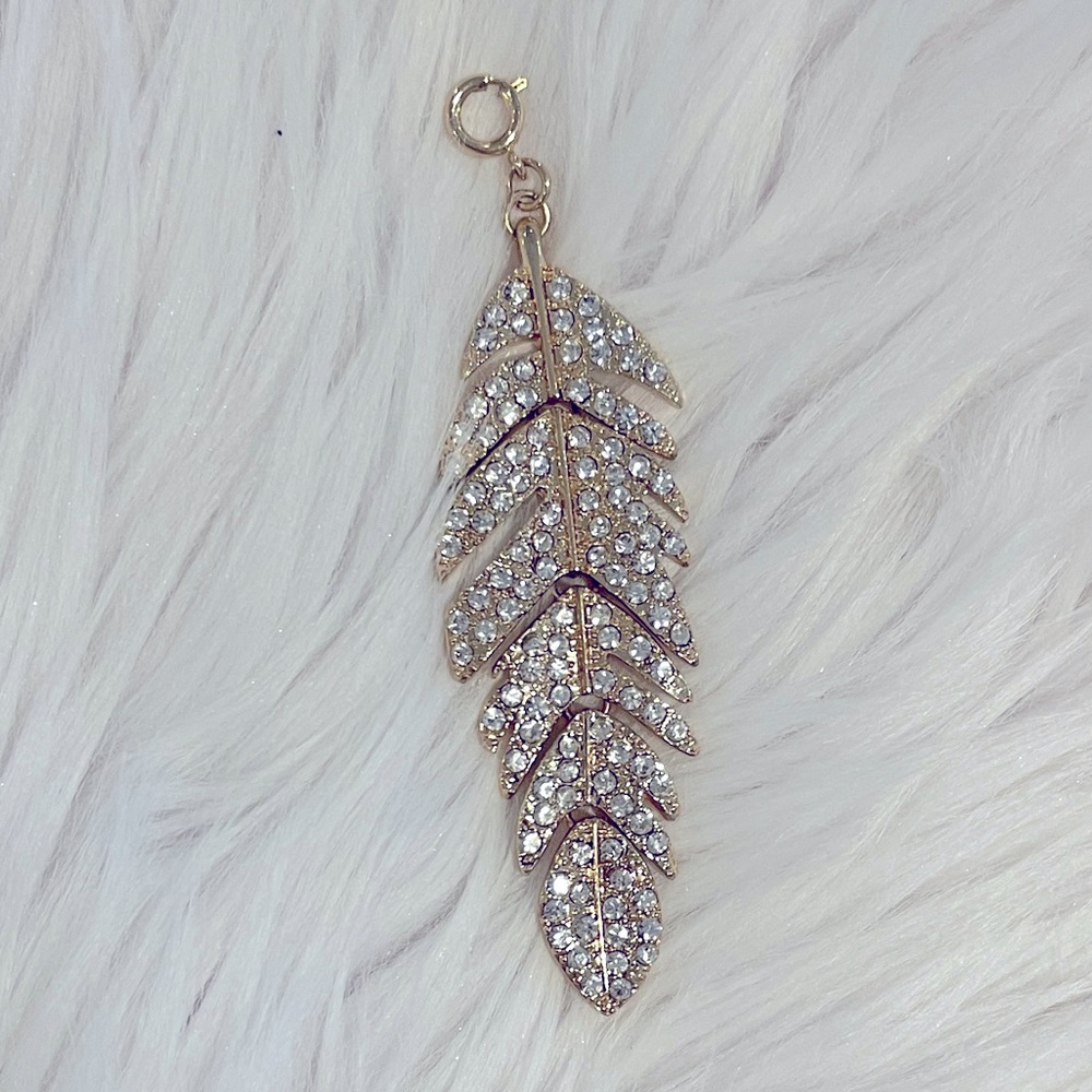 Statement Rhinestone Leaf Pendant - Picture 3 of 6